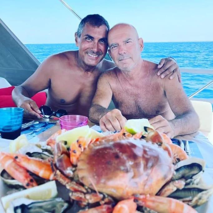 Hebergement Chambre D'Hotes Grau Du Roi Mas Des Marines Piscine Adult Only ル・グロー・デュ・ロワ エクステリア 写真