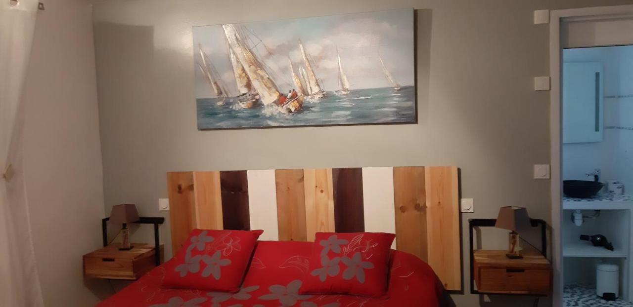 Hebergement Chambre D'Hotes Grau Du Roi Mas Des Marines Piscine Adult Only ル・グロー・デュ・ロワ エクステリア 写真
